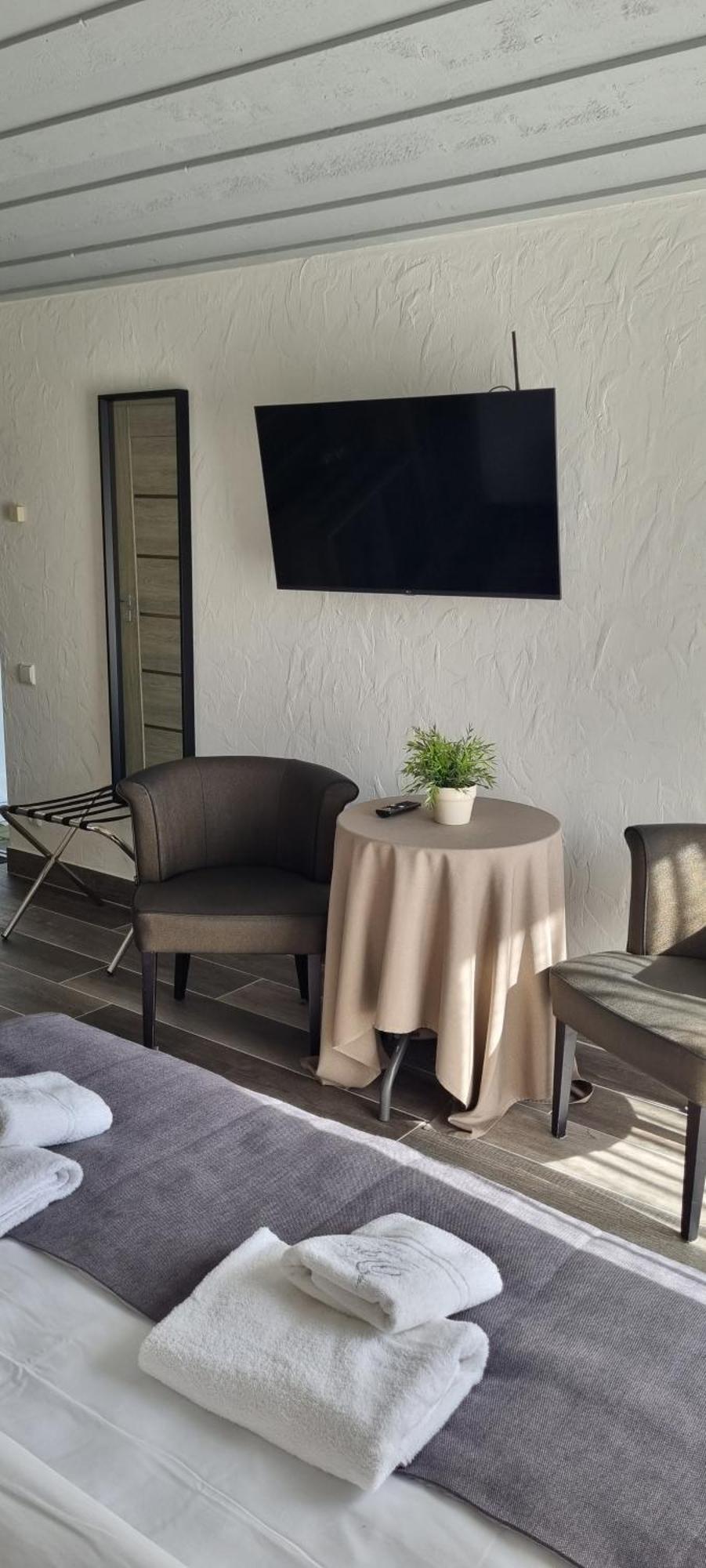 Cozy Stay By Kaunas Vila 9Vejai Girininkai Kültér fotó